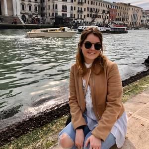 Meet your Posher, Jillian